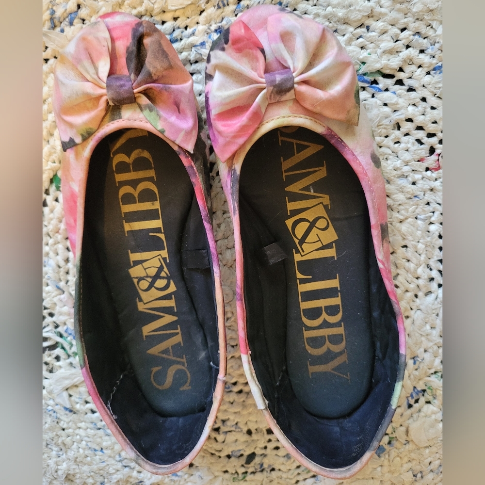 Pink Sam & Libby satin ballet flats with bow EUC